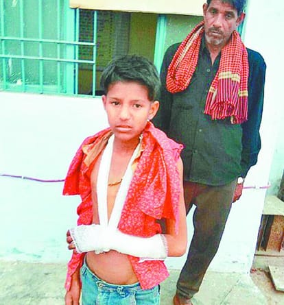 student beaten by teacher in agra