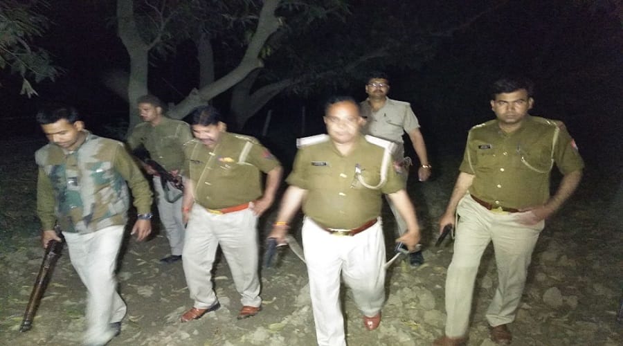 UP encounter: police officer shot an accused gangster