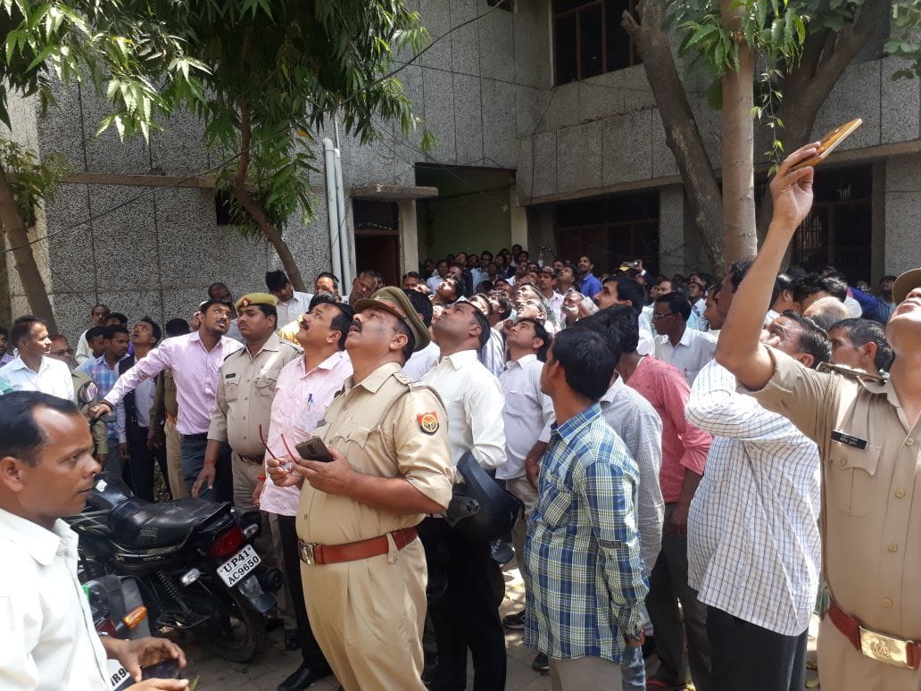 Two youths climbed into water tank in barabanki court