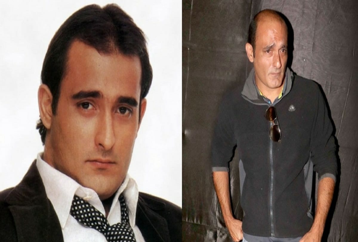 akshaye khanna look shocked to fans asked him what happen