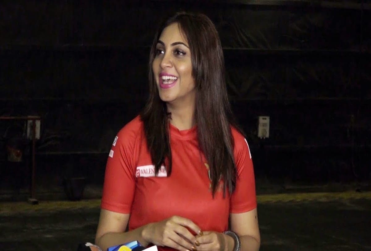 Indian Wrestler the great khali give bold statement for Arshi Khan 