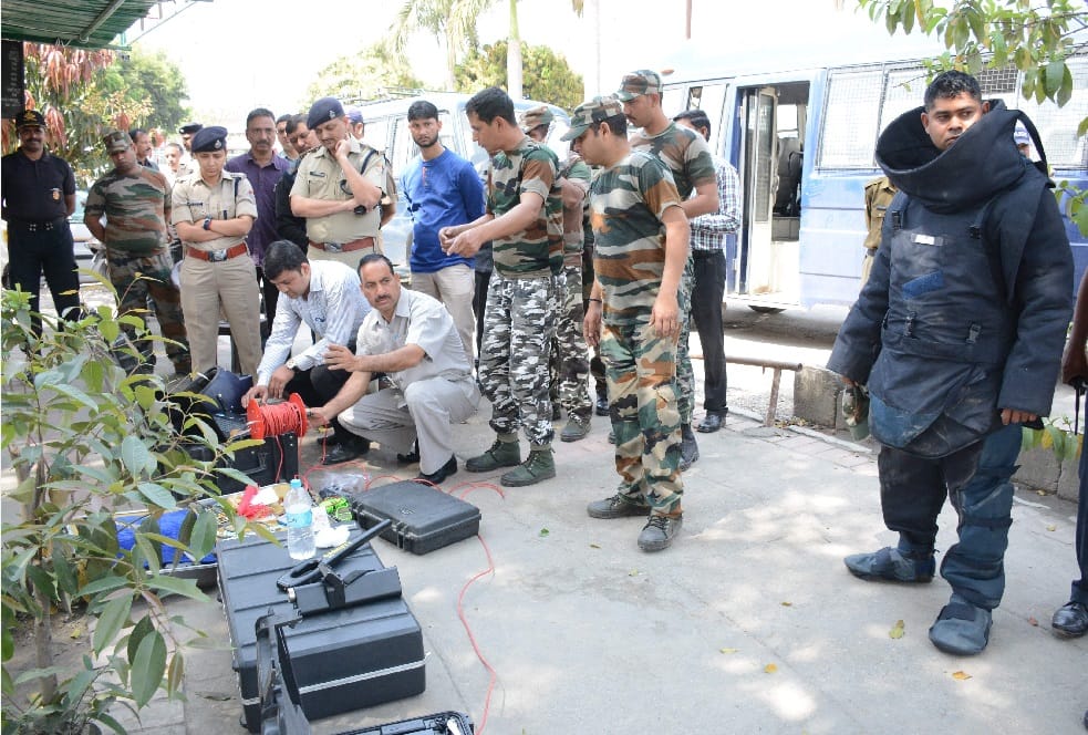 Three Bomb Found in isbt dehradun during mock drill