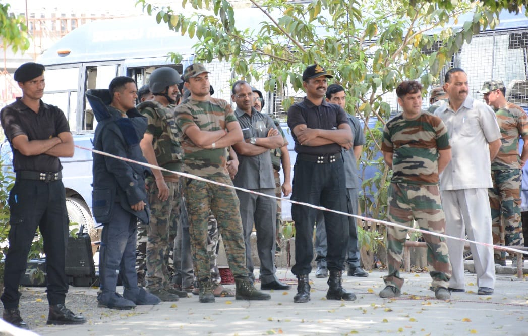 Three Bomb Found in isbt dehradun during mock drill