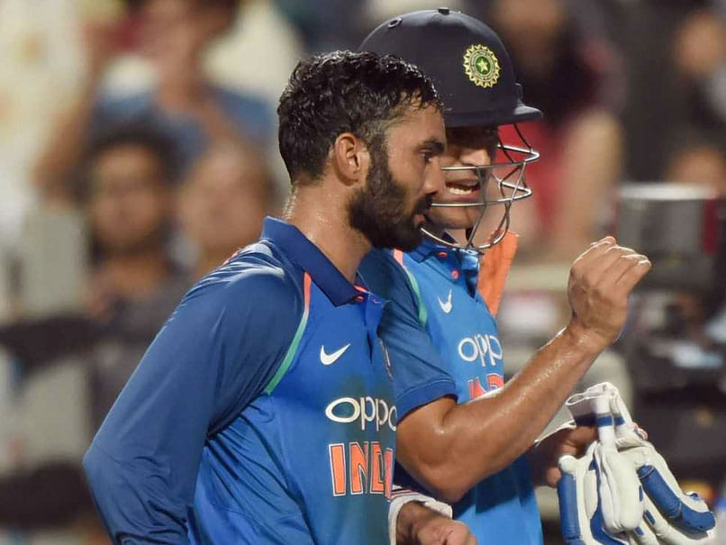 dinesh karthik reveals ms dhoni will not bat again with him