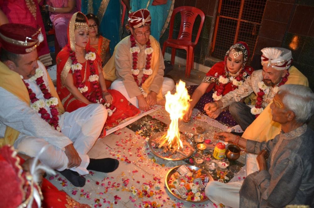 four foreign couples married according to hindu rituals 