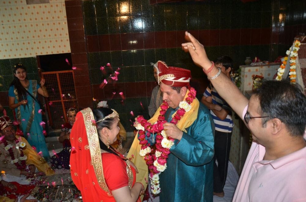 four foreign couples married according to hindu rituals 