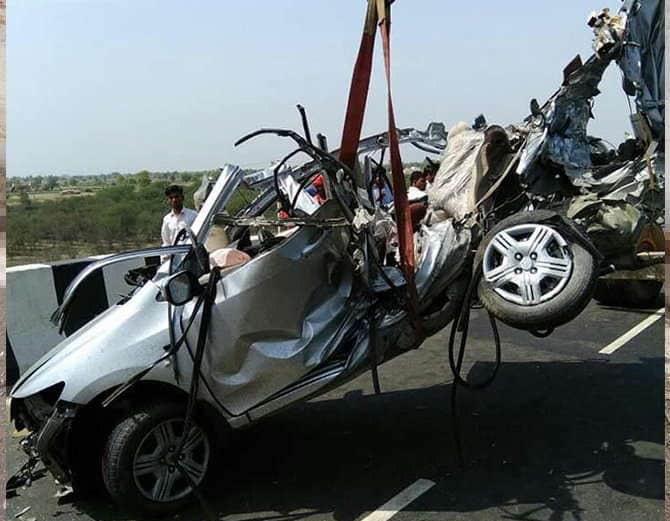 Five People of a Family Killed in Bus and Car Collision in Hisar