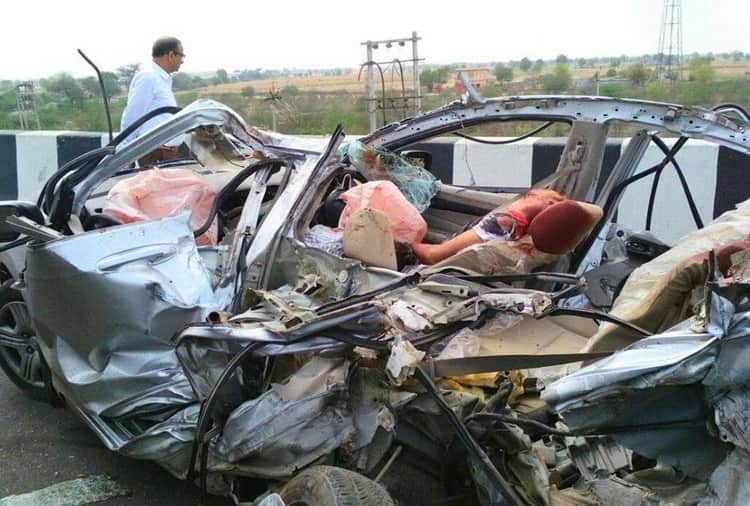 Five People of a Family Killed in Bus and Car Collision in Hisar