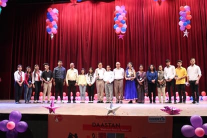 invertis university organised programme 'dastan khubsurat palon ki'
