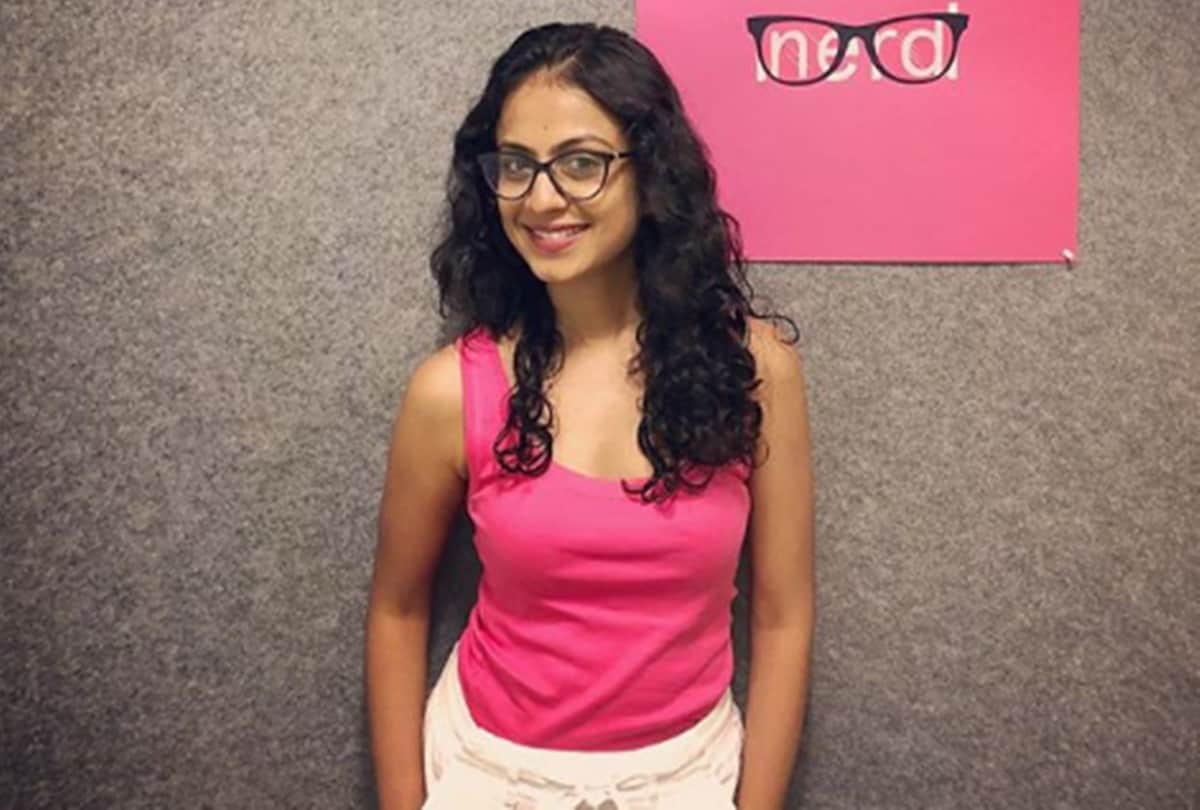 manasi parekh doing gym with daughter