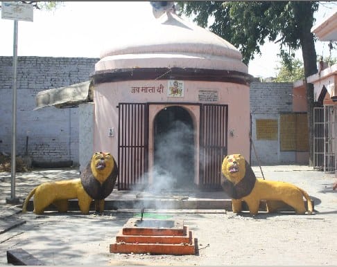 Devotees throng skandmata temple