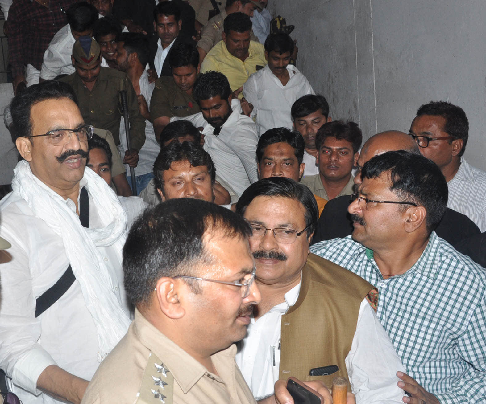 mukhtar ansari up police news prisoners are also happy after return of Mukhtar Ansari