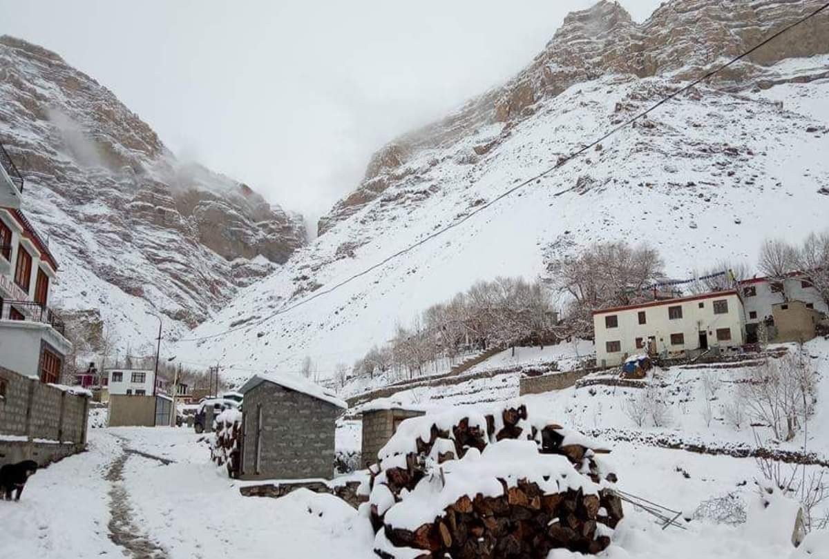 Fresh snowfall Rain in himachal pradesh manali kullu chamba
