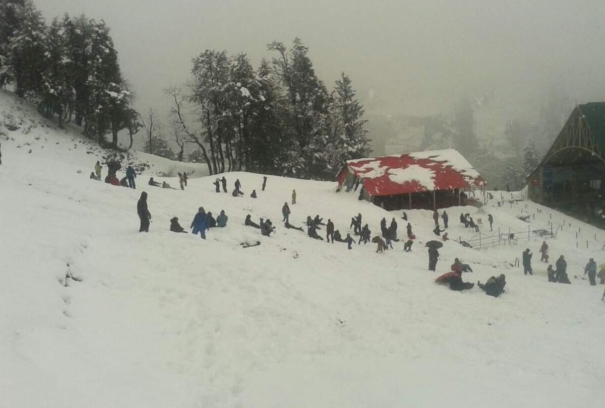 Fresh snowfall Rain in himachal pradesh manali kullu chamba