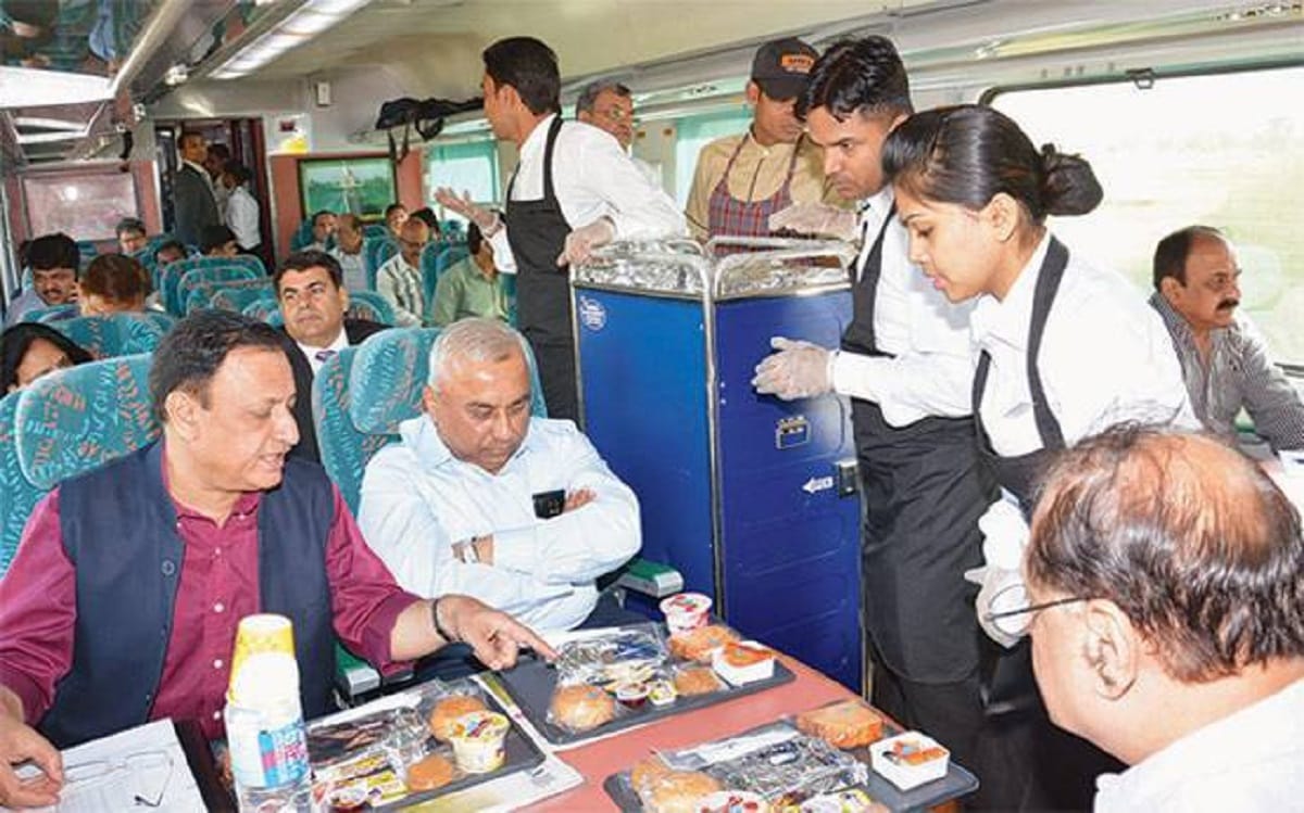  if train came late so railway will provide free food and water