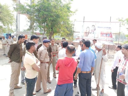 mathura three teenager died in road accident 