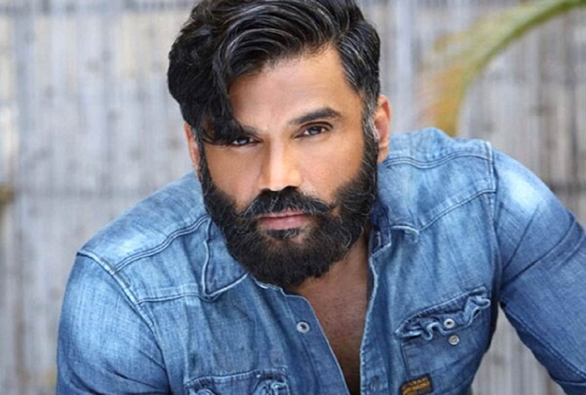 Director deepak shivdasani film auctions due to Bank loan