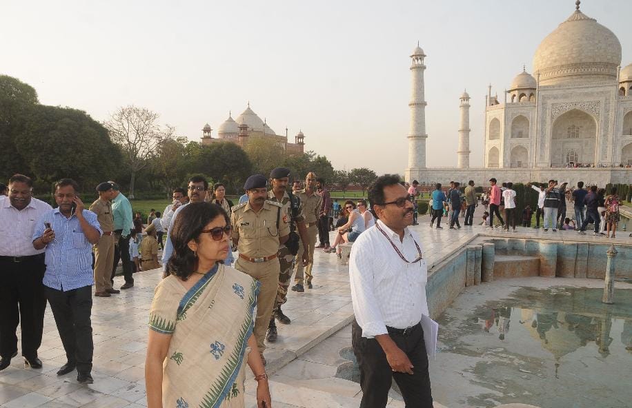 central tourism secretary visit in taj mahal 