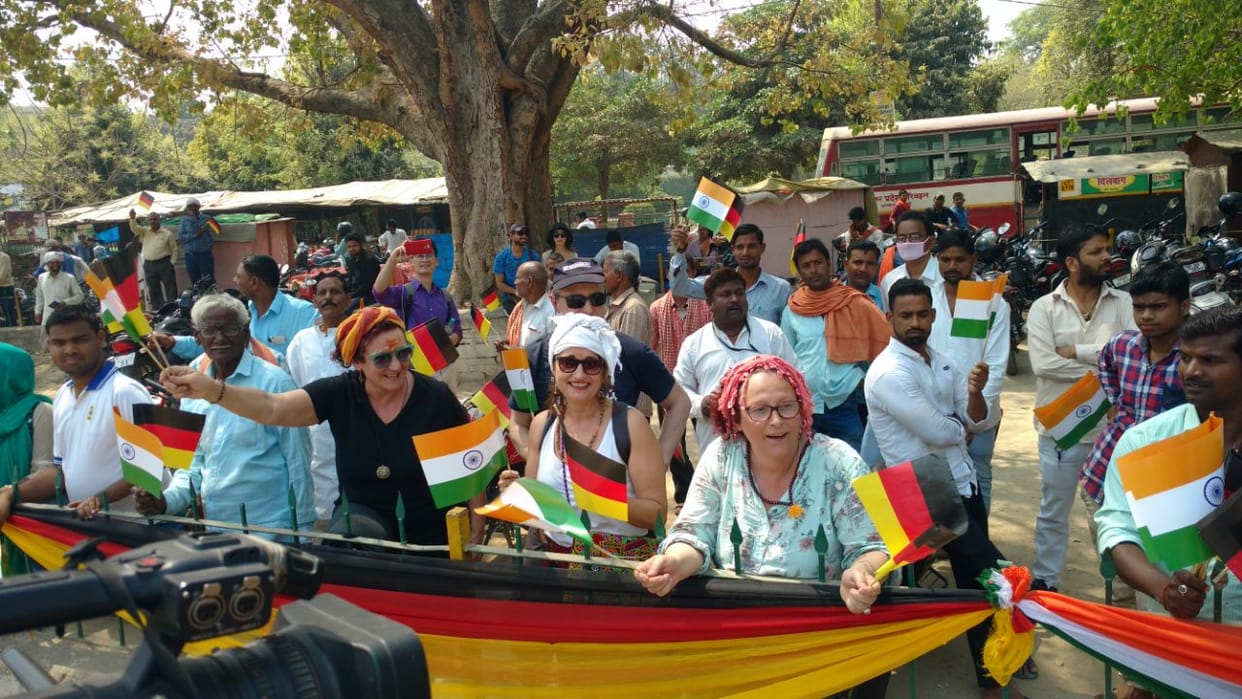 german president start his five day india visit with varanasi