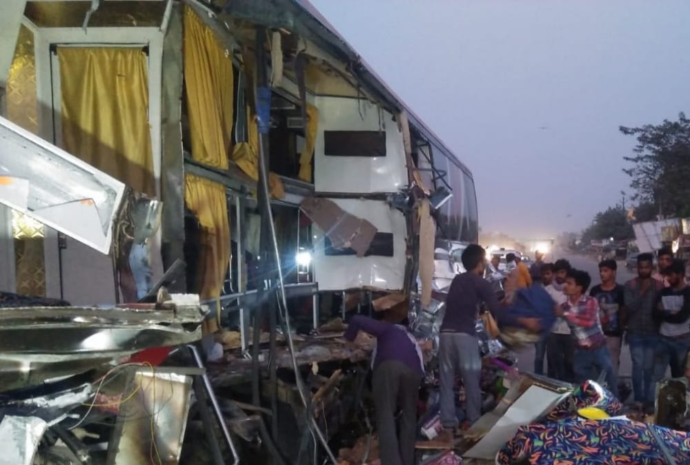 bus accident in barabanki.