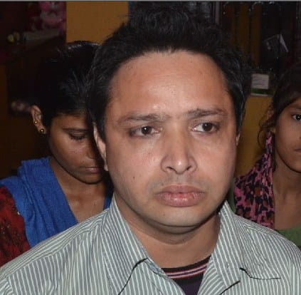 Father held for abducting daughter