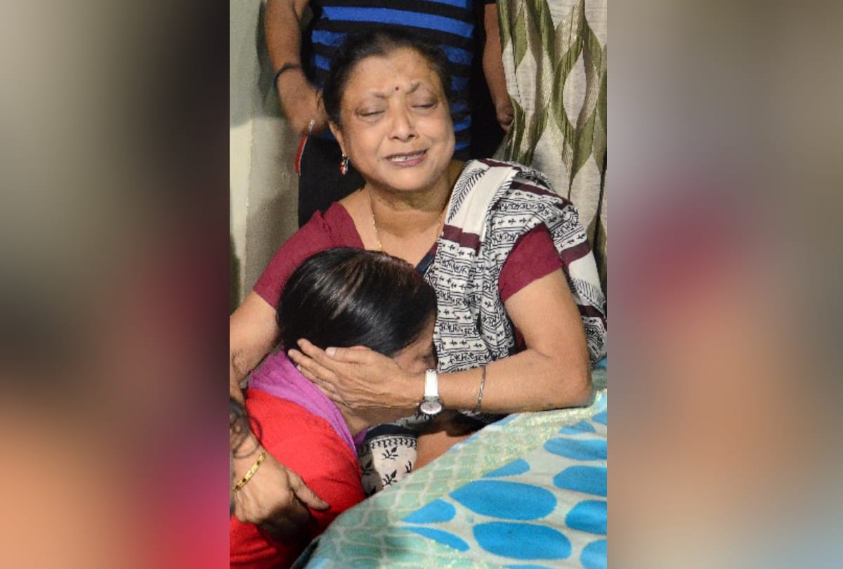 ninth class girl suicide: birju maharaj talked about his student in a press conference