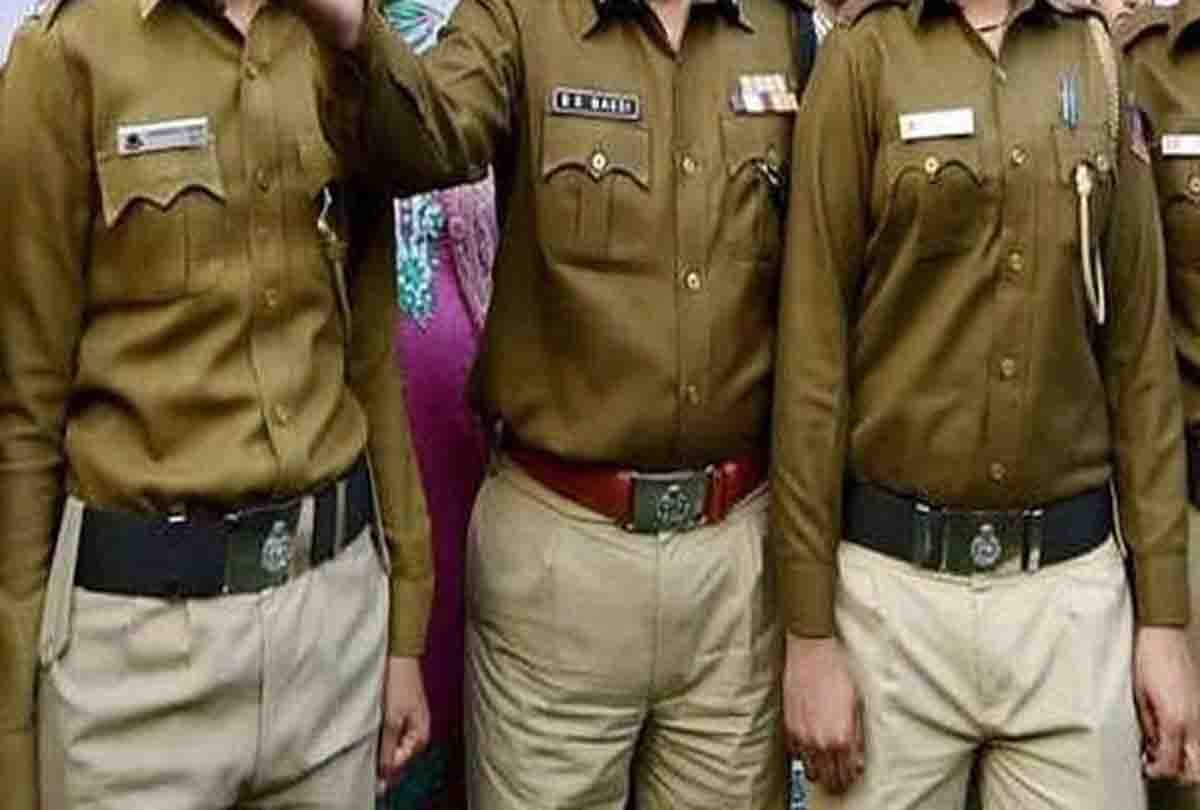 bjp leader misbehaves with police lady constable