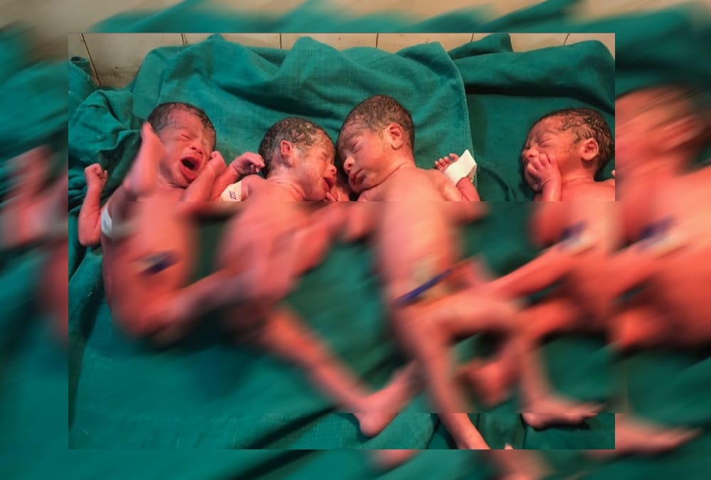 Women give birth four child together in roorkee