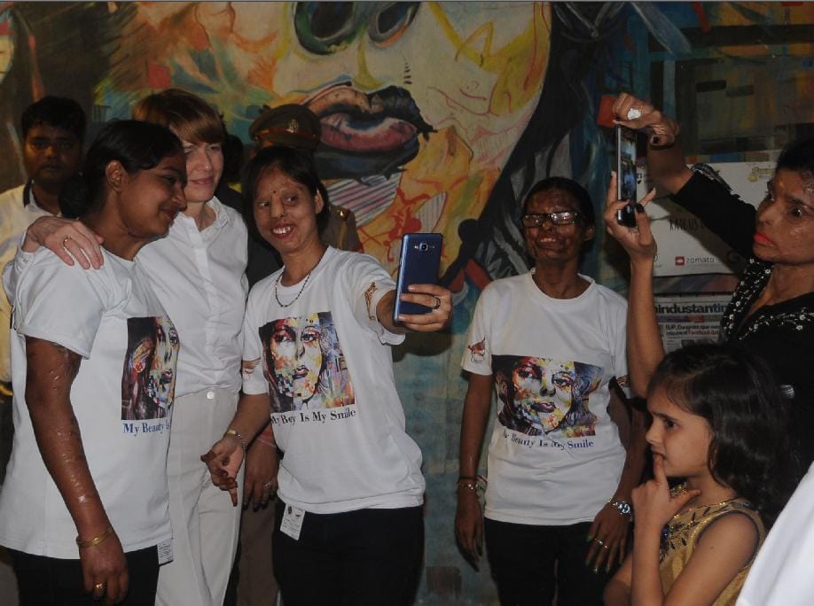 agra german president wife visits taj mahal
