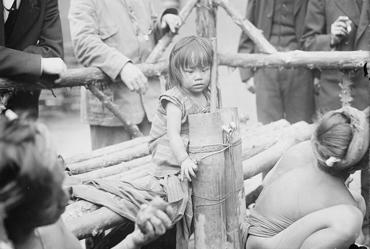 Shocking pictures of human Zoo around the world where Asian people were displayed 