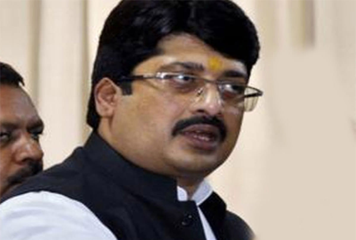 Akhilesh thanked Raja Bhaiya 
