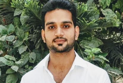 HPAS topper Paras Aggarwal