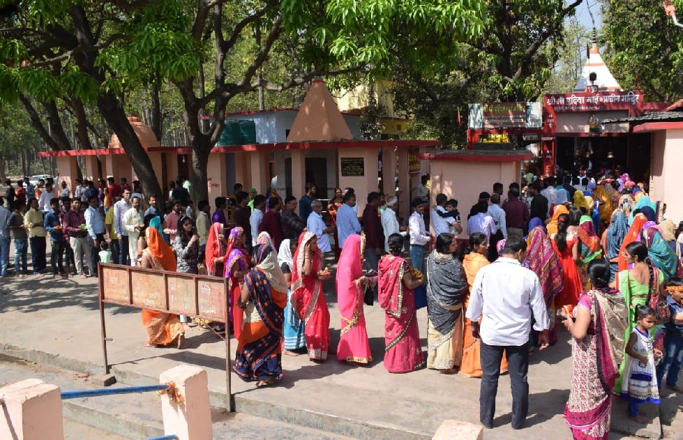जीवन की मंगलकामना के लिए मां कालरात्रि की हुई उपासना