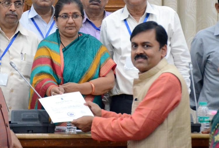 GVL narsimha rao spoke about alliance of SP and BSP 