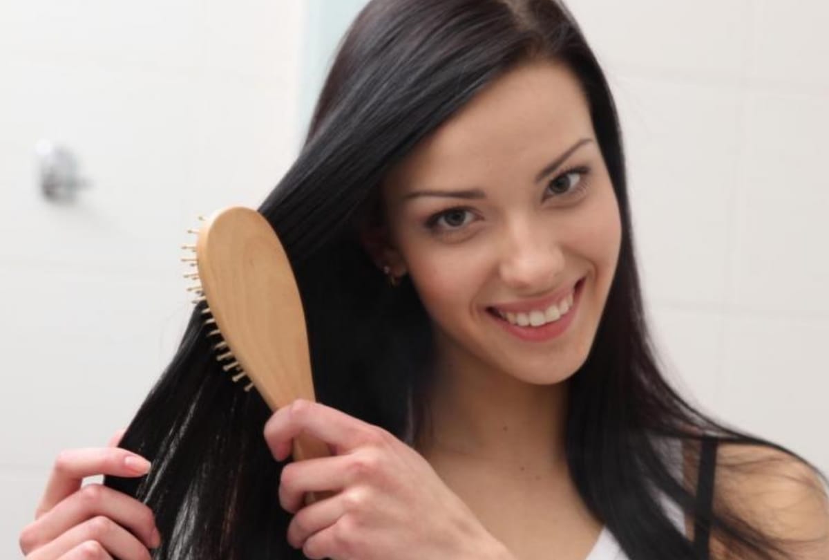Hair Care Routine DIY Flax Seed Serum for Healthy Strong and Silky Hair at home