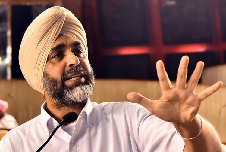 congress, manpreet badal presented punjab government second budget on 24 march 2018