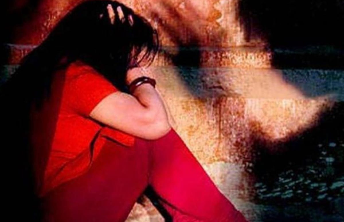 Five year old died after she was allegedly gangraped and then set ablaze by five persons
