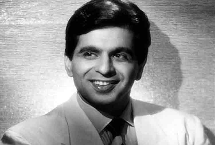 dilip kumar was shocked to see a girl lying on his bed autobiography story