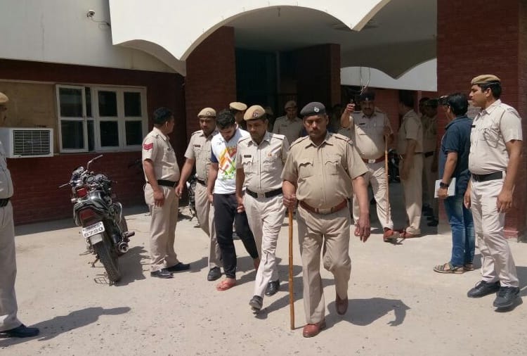 18 years old boy shot dead in sonipat, police filed case on family