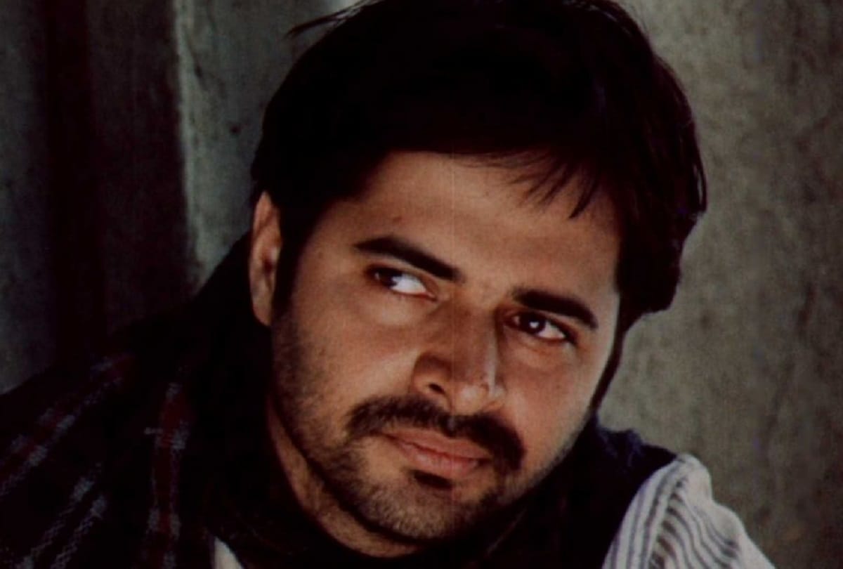 Remembering Farooq Sheikh one of Hindi cinema finest actors on his 8th death anniversary