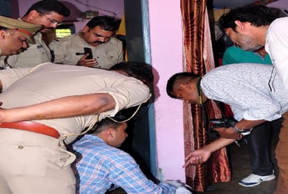 judicial officer clerk committed suicide by hanging himself in Saharanpur 
