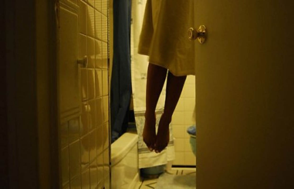 girl committed suicide in kanpur