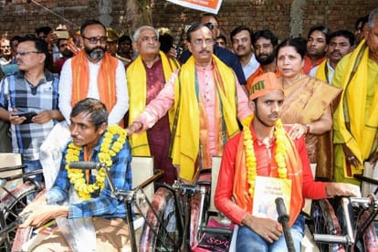 Deputy chief minister dinesh sharma visit sonebhadra and see road condition