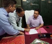 विकास कार्यों को समय पर पूरा कराना प्राथमिकता -नवनीत