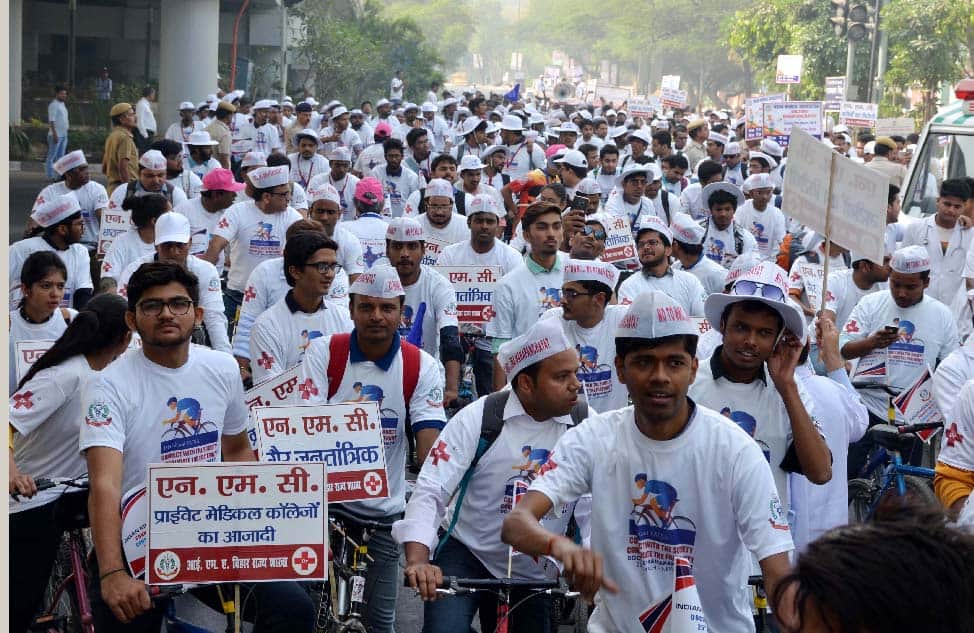 anger shown against the new medical law during doctor's mahapanchayat
