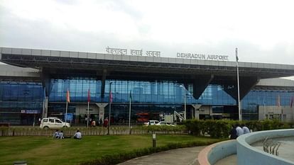 No flight reached Doon airport due to dense fog Dehradun Uttarakhand news in hindi
