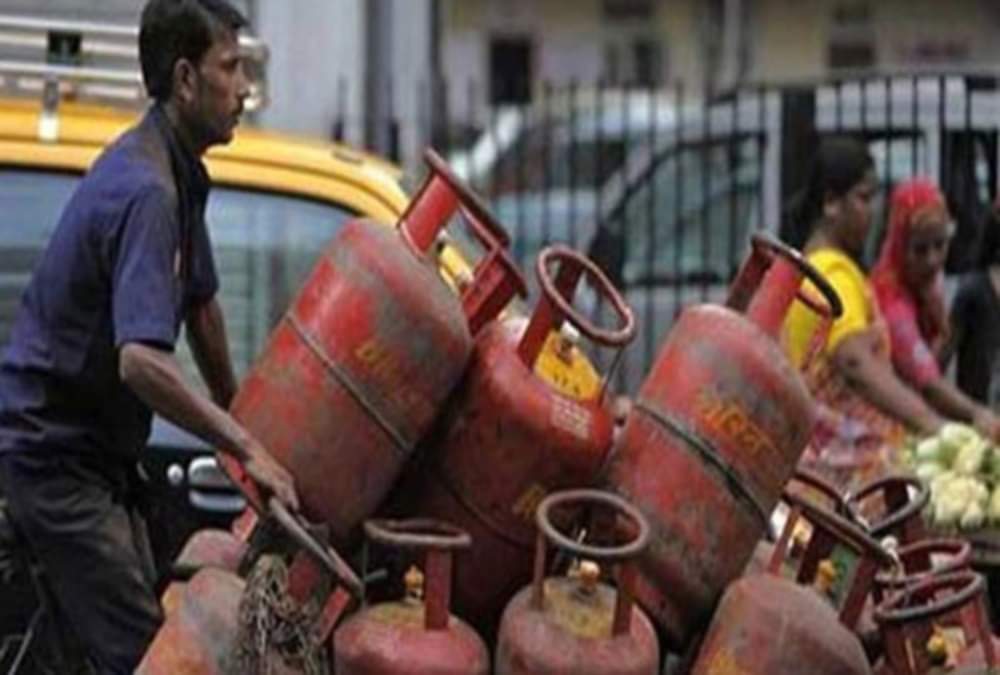 Lpg Cylinder Rate Hiked, Problem for House Wives