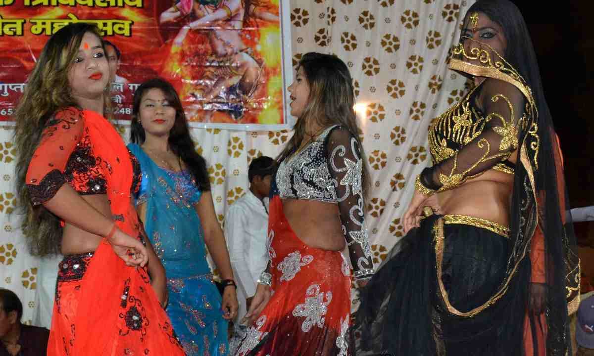 Nagarvadhu dance in varanasi last night