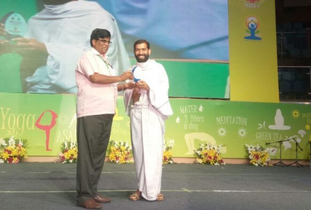 Ranjit make world record in Chakra Asan