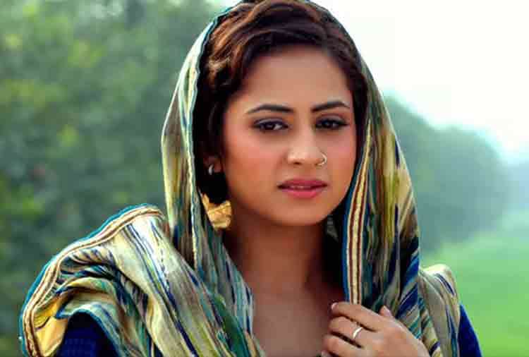 kapil sharma co star sargun mehta shared a photo people told her like octopus